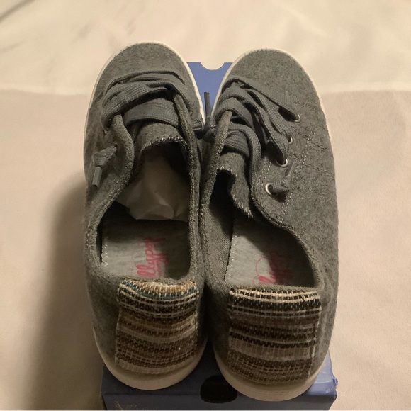 Jellypop Dallas lace up gray flannel sneaker 7.5 new - Picture 2 of 14